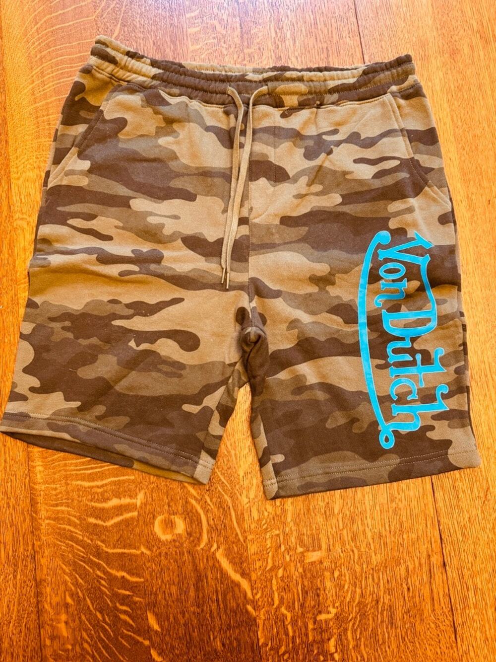 Von Dutch Camo Sweat Shorts XL